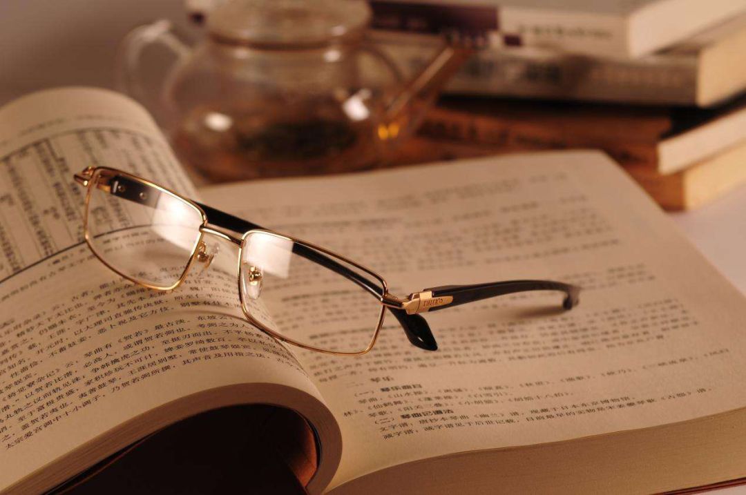 您的老花鏡戴了多久了？老花鏡幾年需要一換？