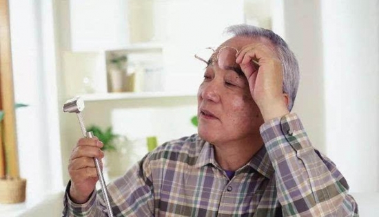 美麗島多焦鏡：近視老花困擾我5年了，有沒(méi)有一種眼鏡可解決